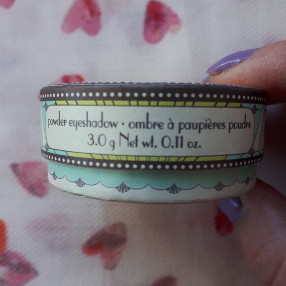 Benefit Cosmetics: Longwear Powder Eyeshadow - It's Complicated - Picture 5 of 15